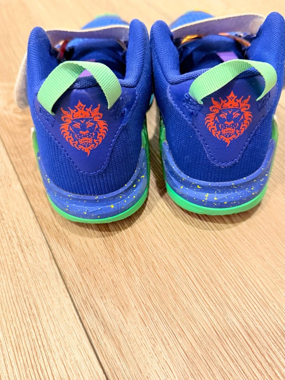 Nike Kids LeBron Witness 7 PS Kaleidoscope Strap Basketball Sneakers